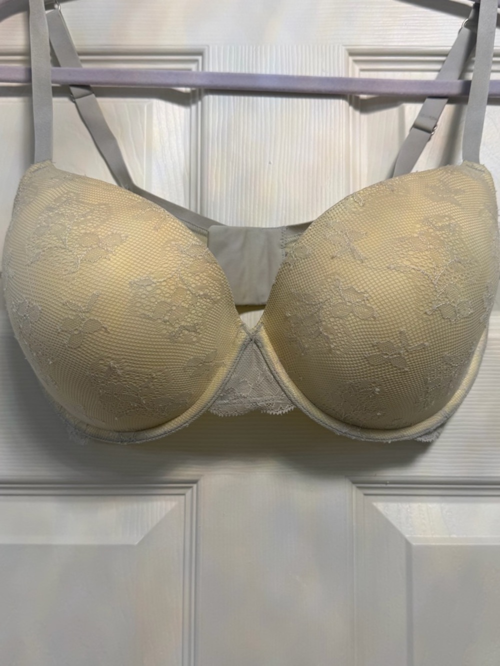 Victoria's Secret Demo Uplift Lace Overlay Bra - Cream/Yellow